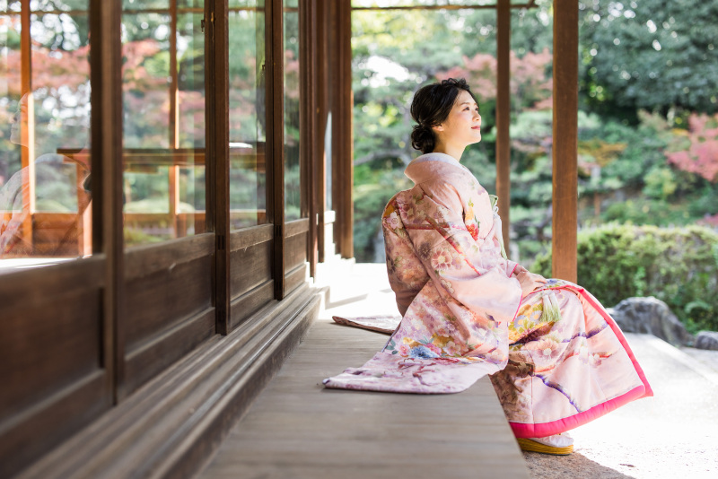 DRESS AND STYLESりんくう店_色打掛・着物が豊富