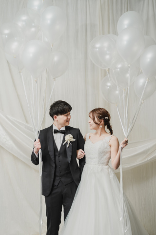 DRESS AND STYLESりんくう店_【洋装】天候の心配なし♪デザイナーズスタジオでフォトウェディング