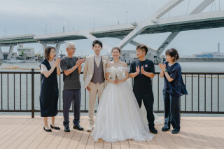 DRESS AND STYLESりんくう店_【大切な家族に晴れ姿を】ファミリー＆ペットも一緒に撮影♪