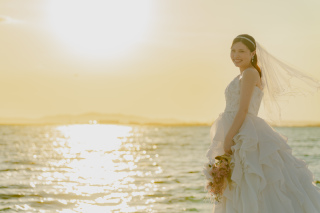 DRESS AND STYLESりんくう店_【洋装】海・公園・サンセット_ロケーションにもドレスにもこだわる