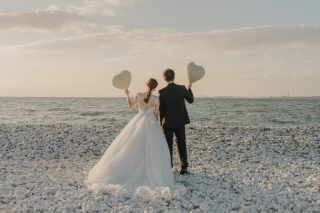 DRESS AND STYLESりんくう店_【洋装】海・公園・サンセット_ロケーションにもドレスにもこだわる