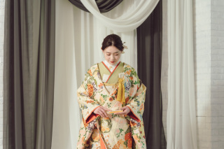 DRESS AND STYLESりんくう店_【和装】お天気に左右されない安心のスタジオフォト♪