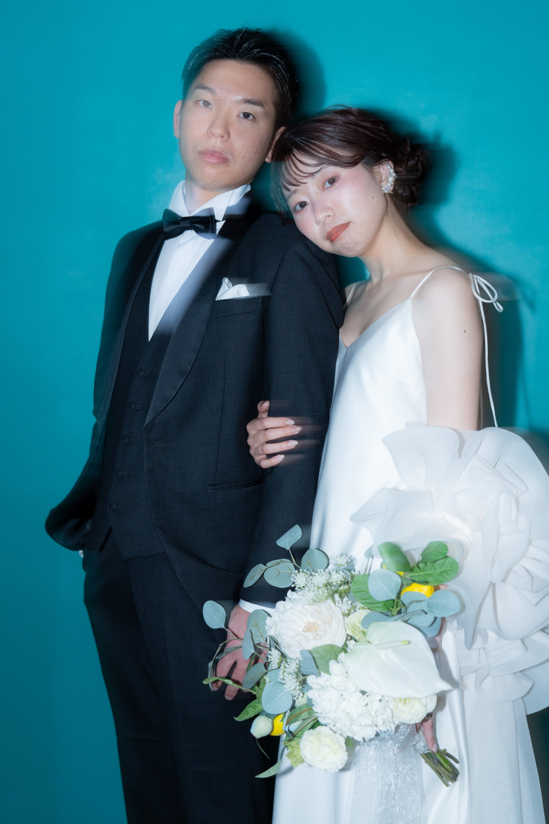 かっこよくぶらしたイメージの写真がお二人にとっても合っています