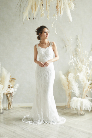 050043 背中メッシュレースホワイトロングドレス