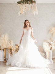 インポート　ティアードフリルオフショルダードレス