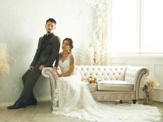 大人かっこいい！スタジオウェディングフォト