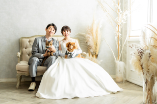 ワンちゃんネコちゃんと一緒に♡スタジオウェディングフォト