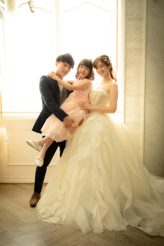家族でスタジオウェディングフォト！