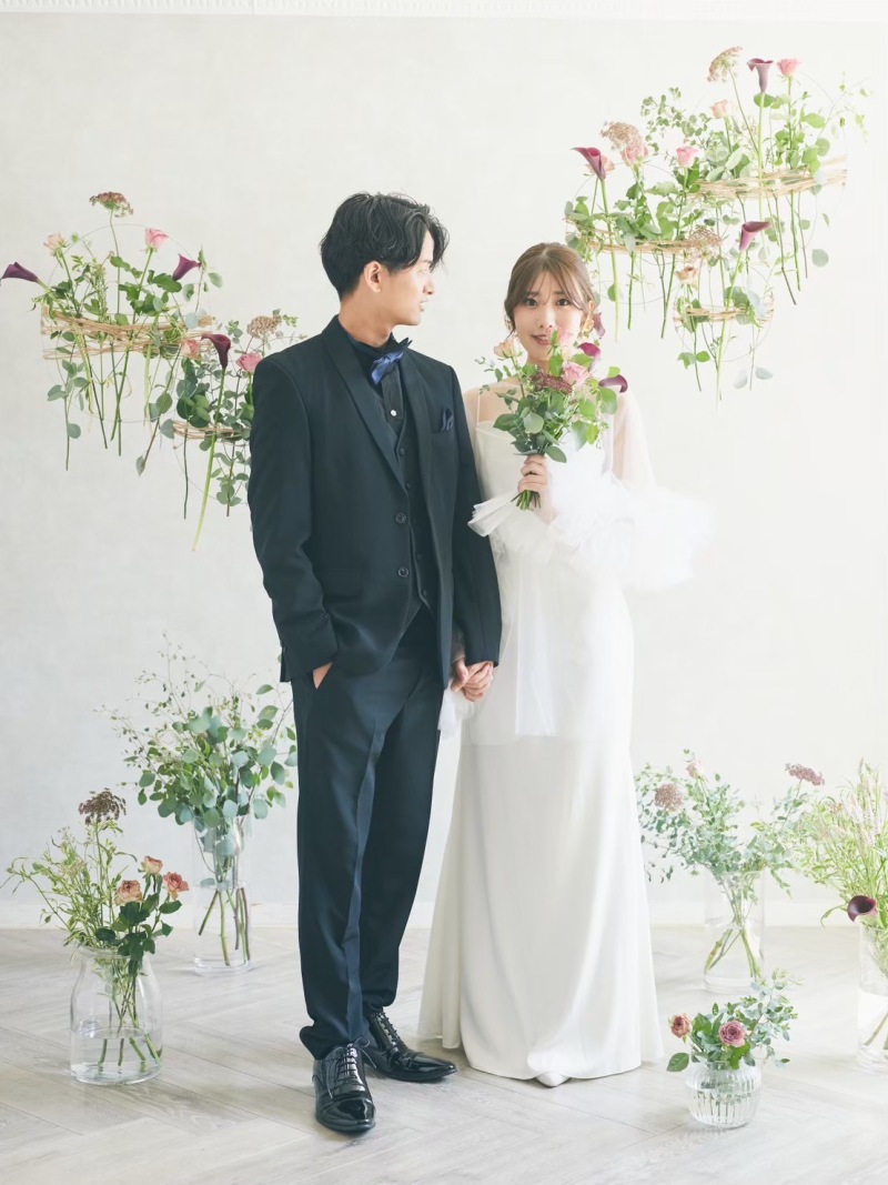 《ウォールデコレーション》大人かわいい装飾 ドレス・タキシード1着付き!衣装選びから撮影まで1日完結プラン!