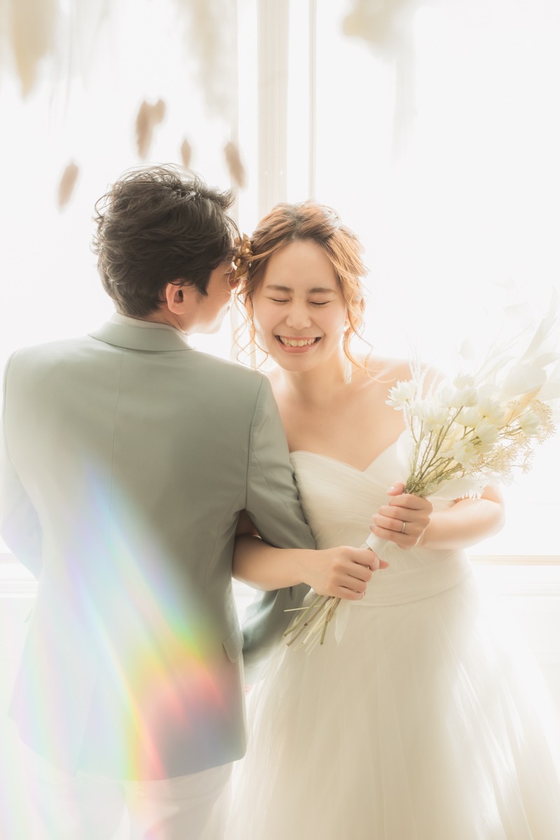 《撮影日+事前来店で試着》サイズ直しやキープもできて、試着時間もしっかりあり安心。店内好きな衣装が選び放題!