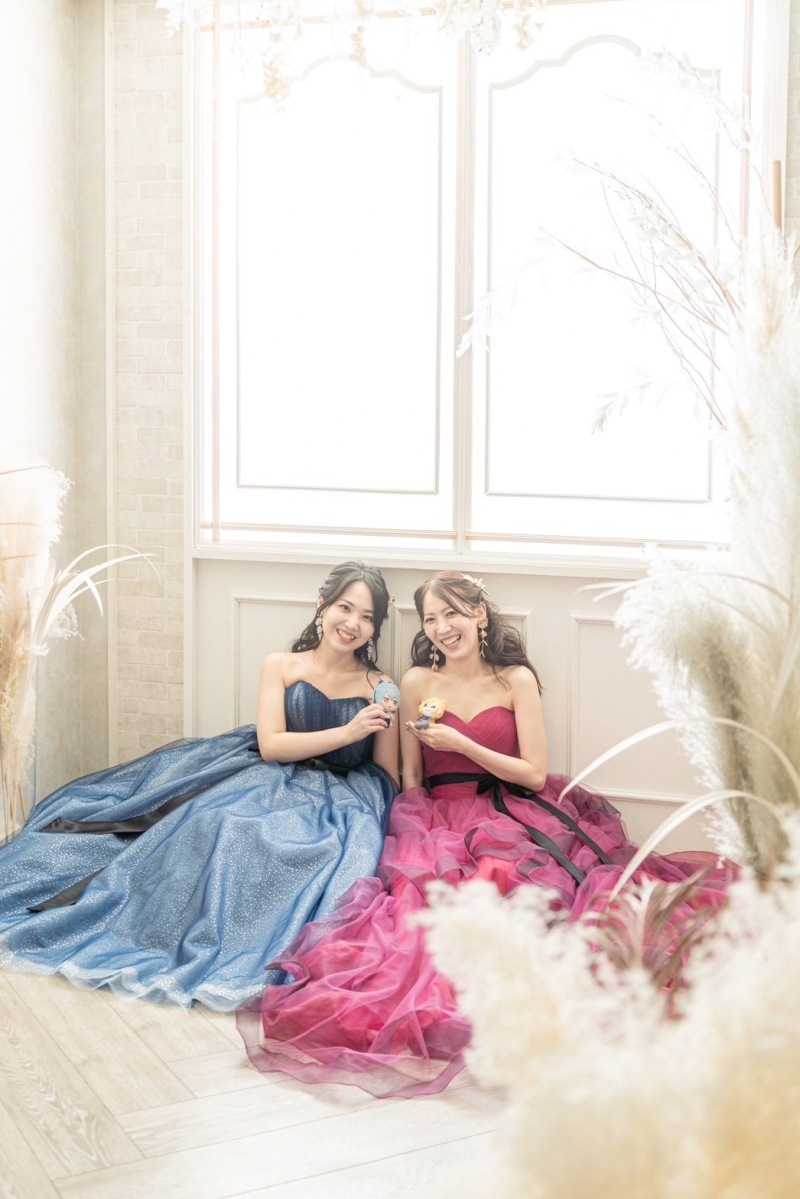 《女子会プラン》ガールズフォト 誕生日や節目の記念に。友達、姉妹、親子で撮影!ドレス1着ずつ、ヘアセット、小物付き 2名様から!