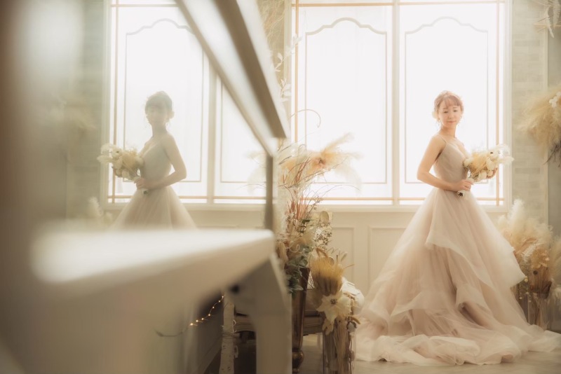 《カメラマン指名プラン》当日衣装選びのドレス・タキシード1着 カメラマンとオンライン打ち合わせありで当日安心!