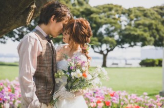 《山下公園プラン》ドレス・タキシード１着　ハイブランドも好きな衣装選び放題！ナチュラルに撮影するならここ！