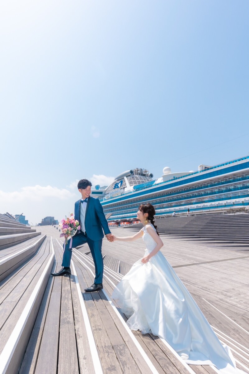 《大さん橋デイプラン》ドレス・タキシード1着 衣装グレードアップ一切なし!青空と海を背景に爽やかな撮影が素敵!