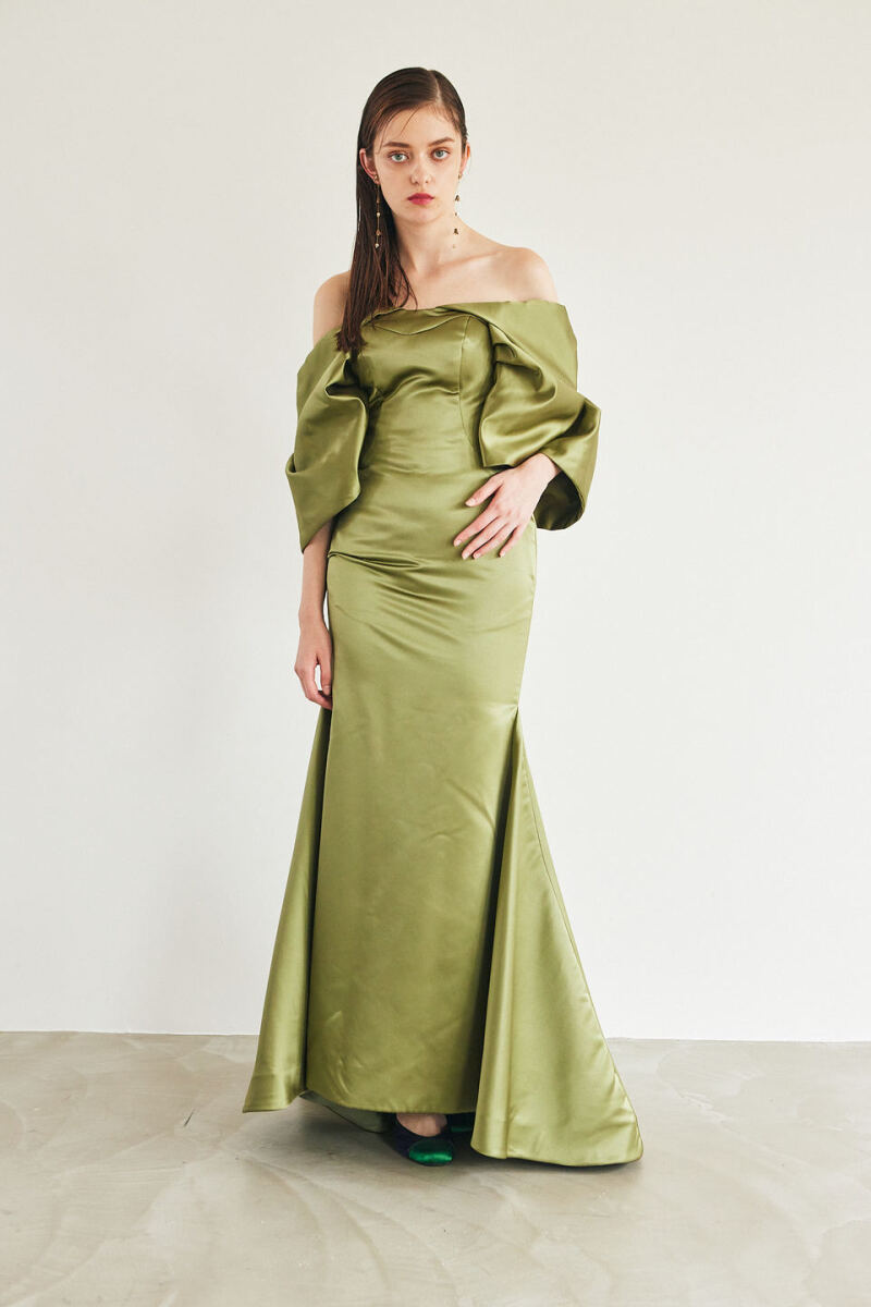 サテンオフショルダーカーキマーメイド60710