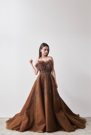 ブラウンカラードレス