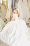 ロングレーススリーブミカドシルクプリンセスラインドレス