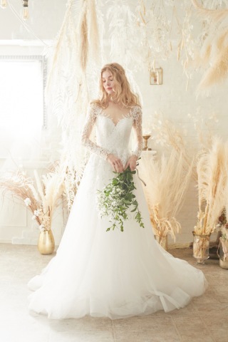 ロングスリーブAラインドレス　マタニティOK