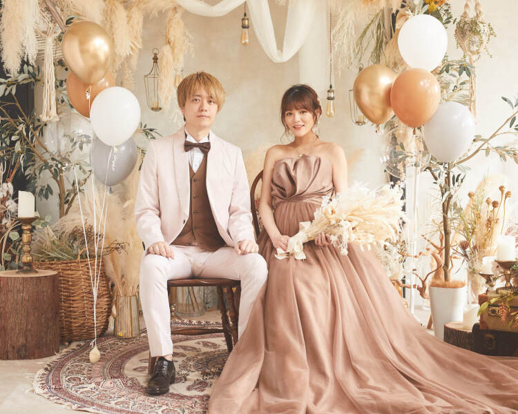 バルーン付きマタニティ衣装＆ドレスフォト