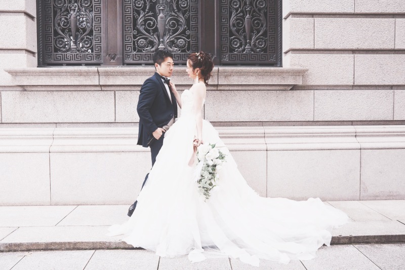 明治生命館前にて