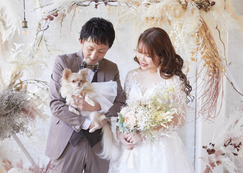スタジオ撮影・ワンちゃんと一緒にウェディングフォト