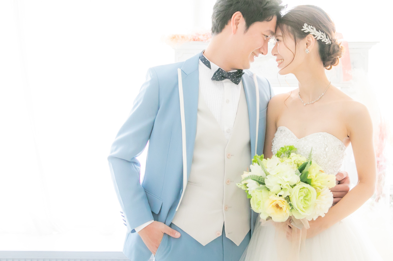 光が差し込むスタジオで