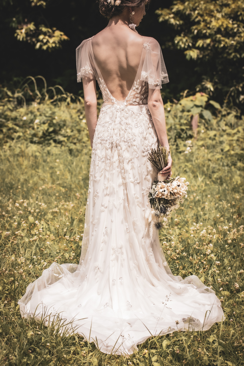 ドレスは大人気の「アレクサンドラグレコ」