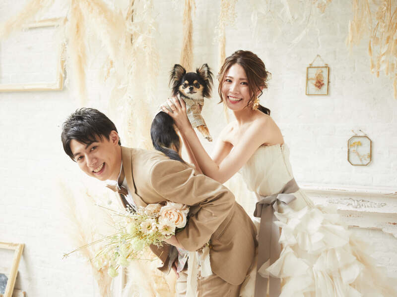 スタジオ撮影・ワンちゃんと一緒にウェディングフォト