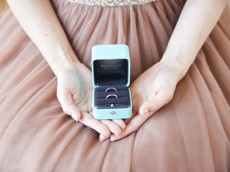 大切な指輪とお手元ショットも