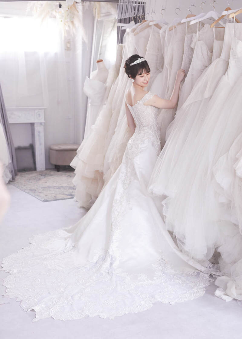 インポートドレスの取り扱いは200着以上