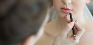 ロケーションフォトヘアメイク同行