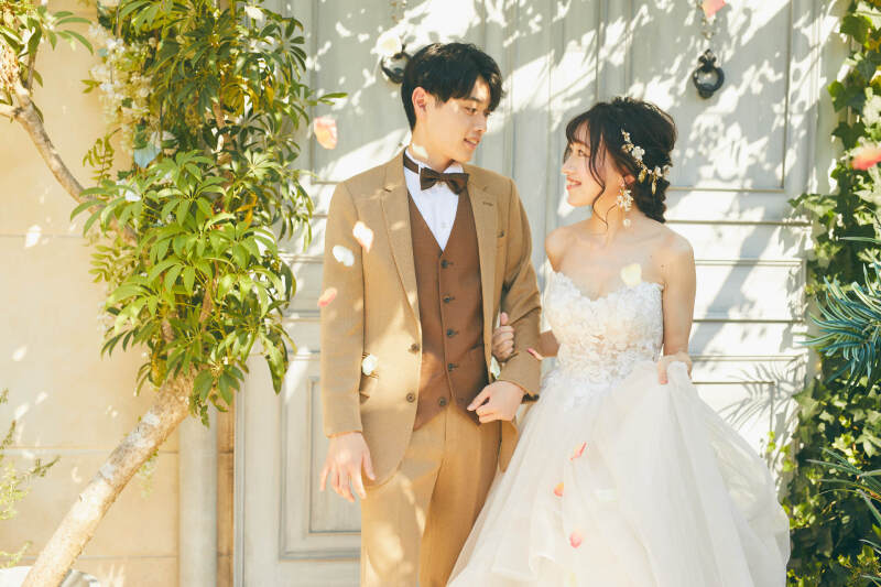 【洋装スタンダード】スタジオ洋装1着ウェディングフォトプラン|衣装選び〜撮影まで1日完結!