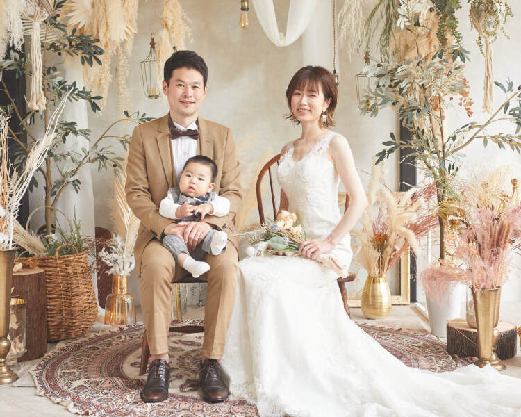 【大切なご家族と一緒に♪】ドレス1着+スタジオ撮影|衣装選び〜撮影まで1日完結!