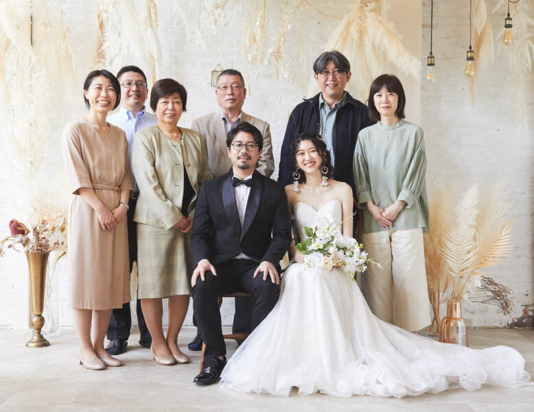 【大切なご家族と一緒に♪】ドレス1着+スタジオ撮影|衣装選び〜撮影まで1日完結!