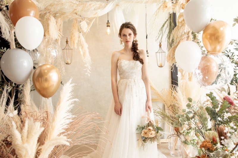 【溢れるほどのバルーンに囲まれる】洋装1着スタジオフォトプラン|衣装選び〜撮影まで1日完結!