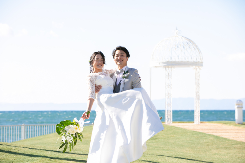 少しお恥ずかしいですがお姫様抱っこで!