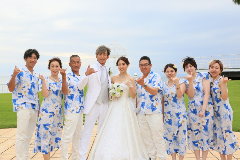 雨が止んだので外に出て集合写真!