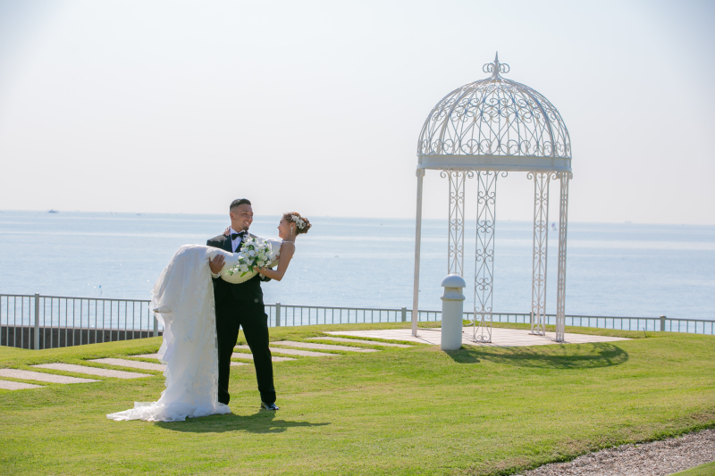 ガーデンエリアでお姫様抱っこ！