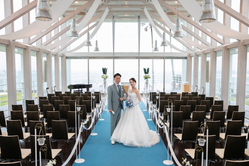 雨も吹っ飛ぶ!お2人らしいお写真を!