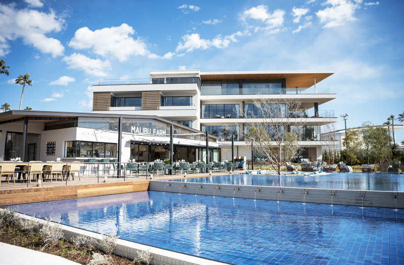 解放感あふれるレストランMALIBU FARM