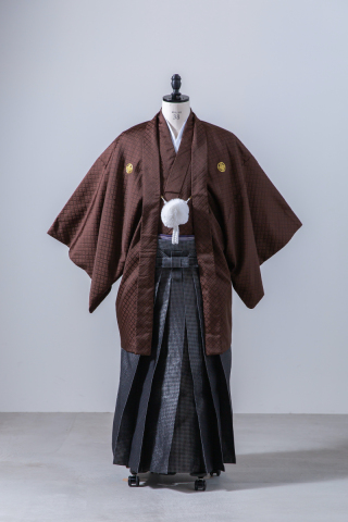 ブラウン紋付・市松模様袴