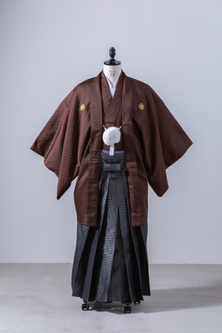 ブラウン紋付・市松模様袴