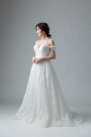 PRONOVIAS　SUPERBA / シュペルバ