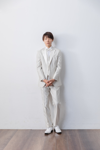 シャンパンゴールド白襟サテン