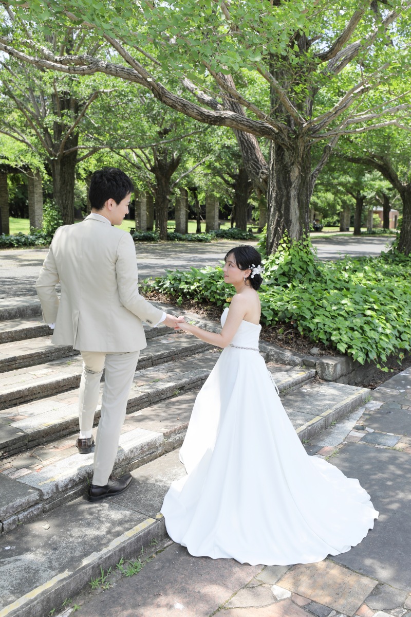 エスコートして