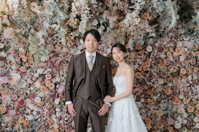 華やぐフラワーウォールで特別な一枚