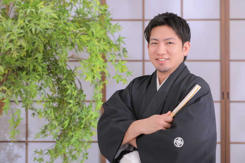 ご新郎様のソロショット。