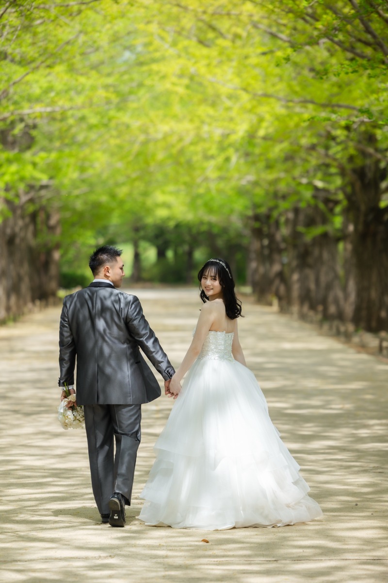 新緑のアーチをくぐって