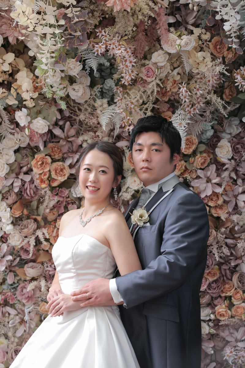 優しくバックハグ!