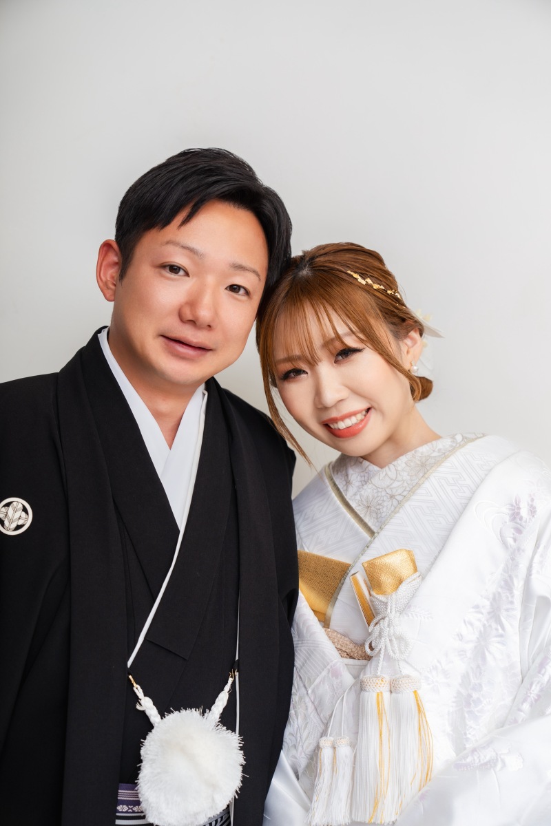 シンプルな白背景で